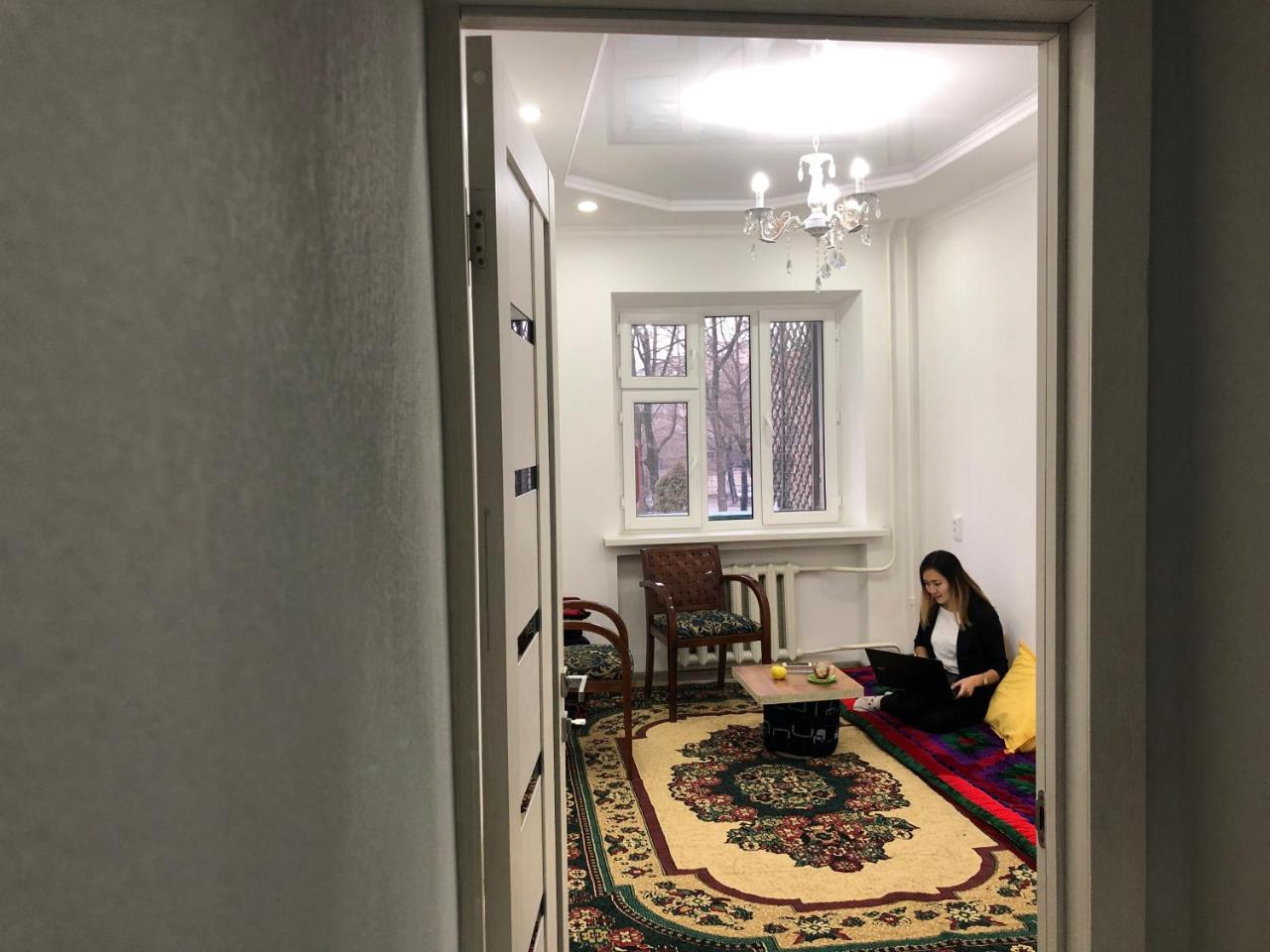 Flow Hostel Biszkek Zewnętrze zdjęcie